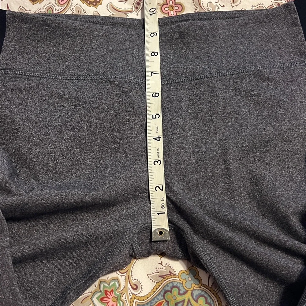 ALO YOGA Cropped Vintage Y2K Leggings